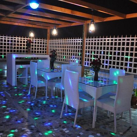 新德里 Omega Residency酒店 外观 照片