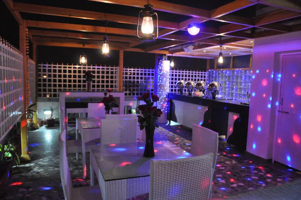 新德里 Omega Residency酒店 外观 照片