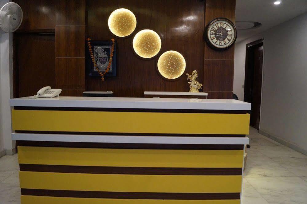 新德里 Omega Residency酒店 外观 照片