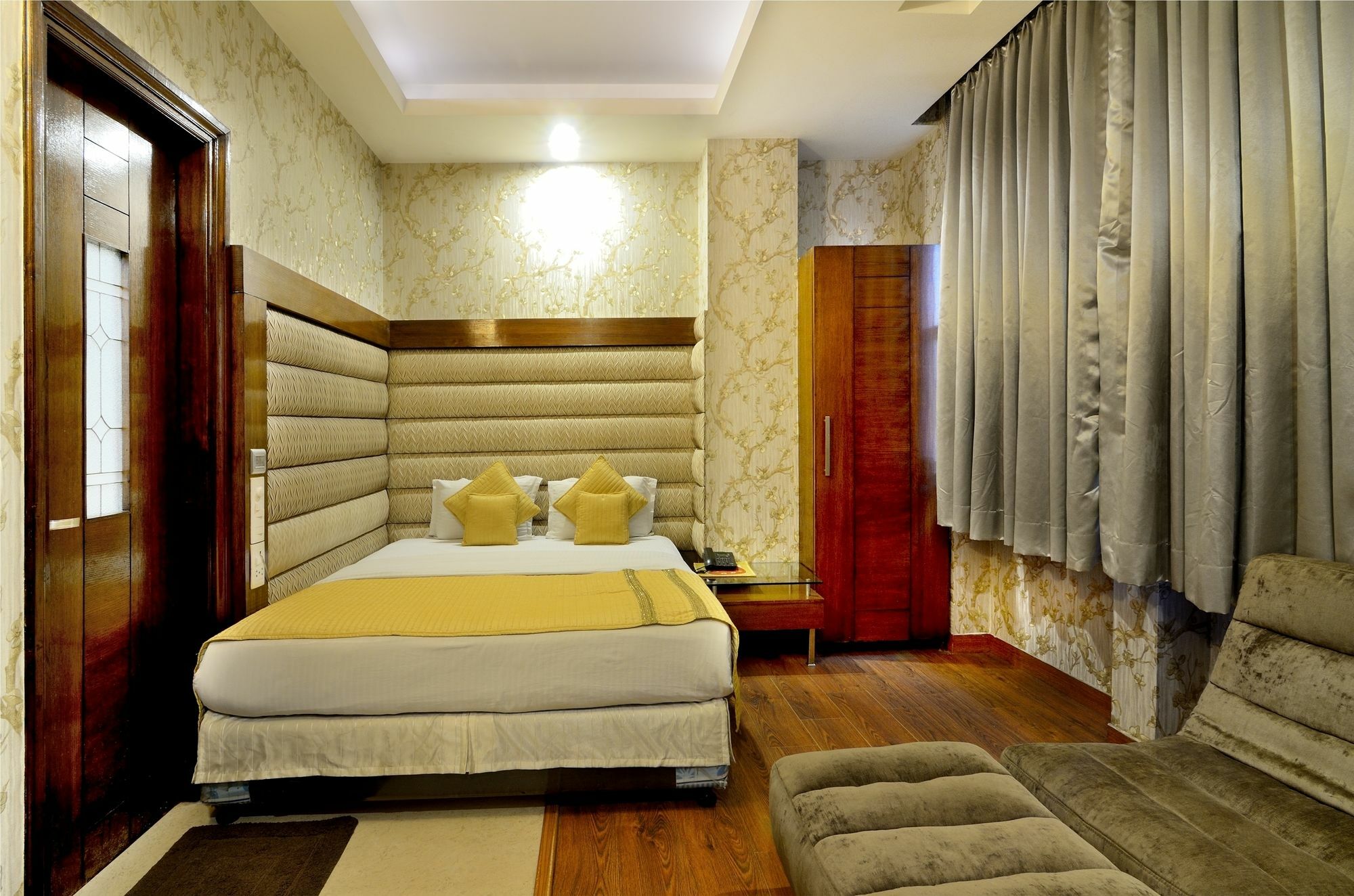 新德里 Omega Residency酒店 外观 照片
